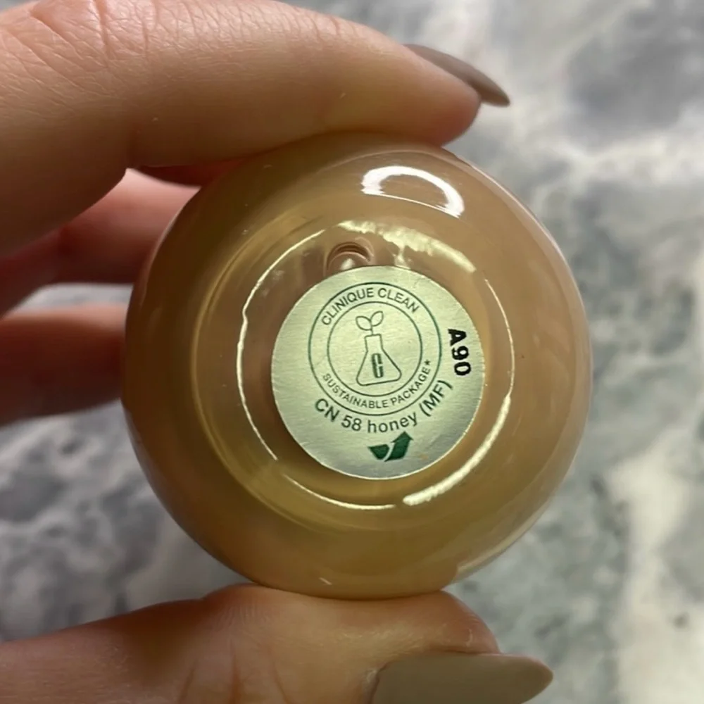 Clinique Even Better Serum Liquid‎ Foundation Full Coverage Honey